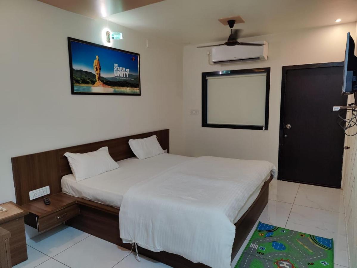 Hotel Sardar Rooms Garudeshwar Экстерьер фото
