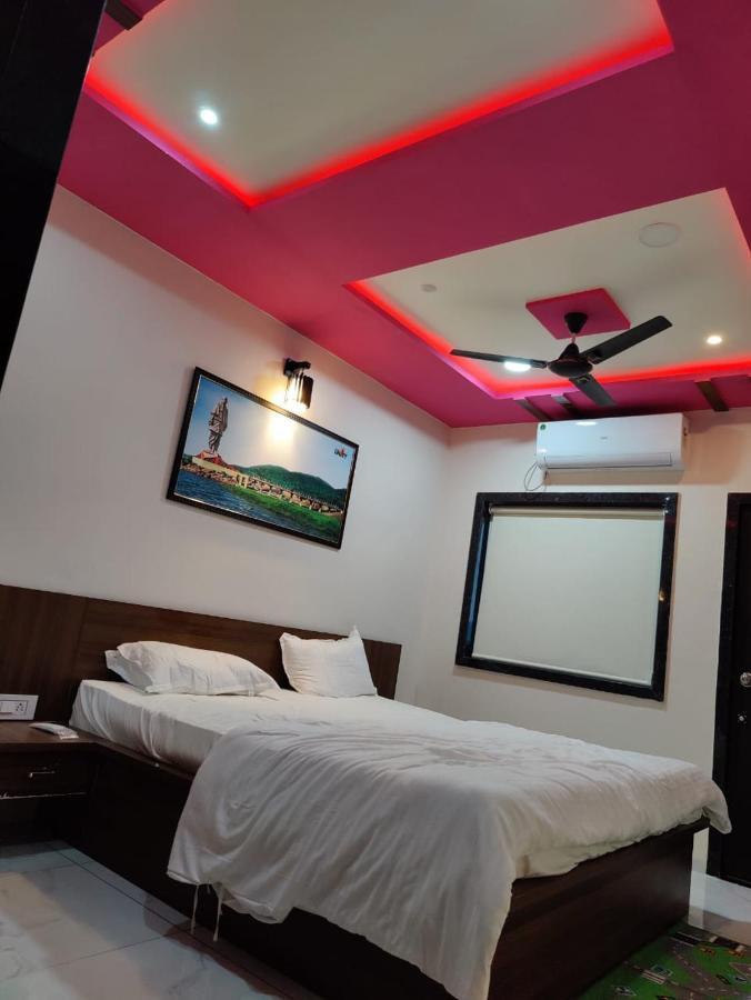 Hotel Sardar Rooms Garudeshwar Экстерьер фото