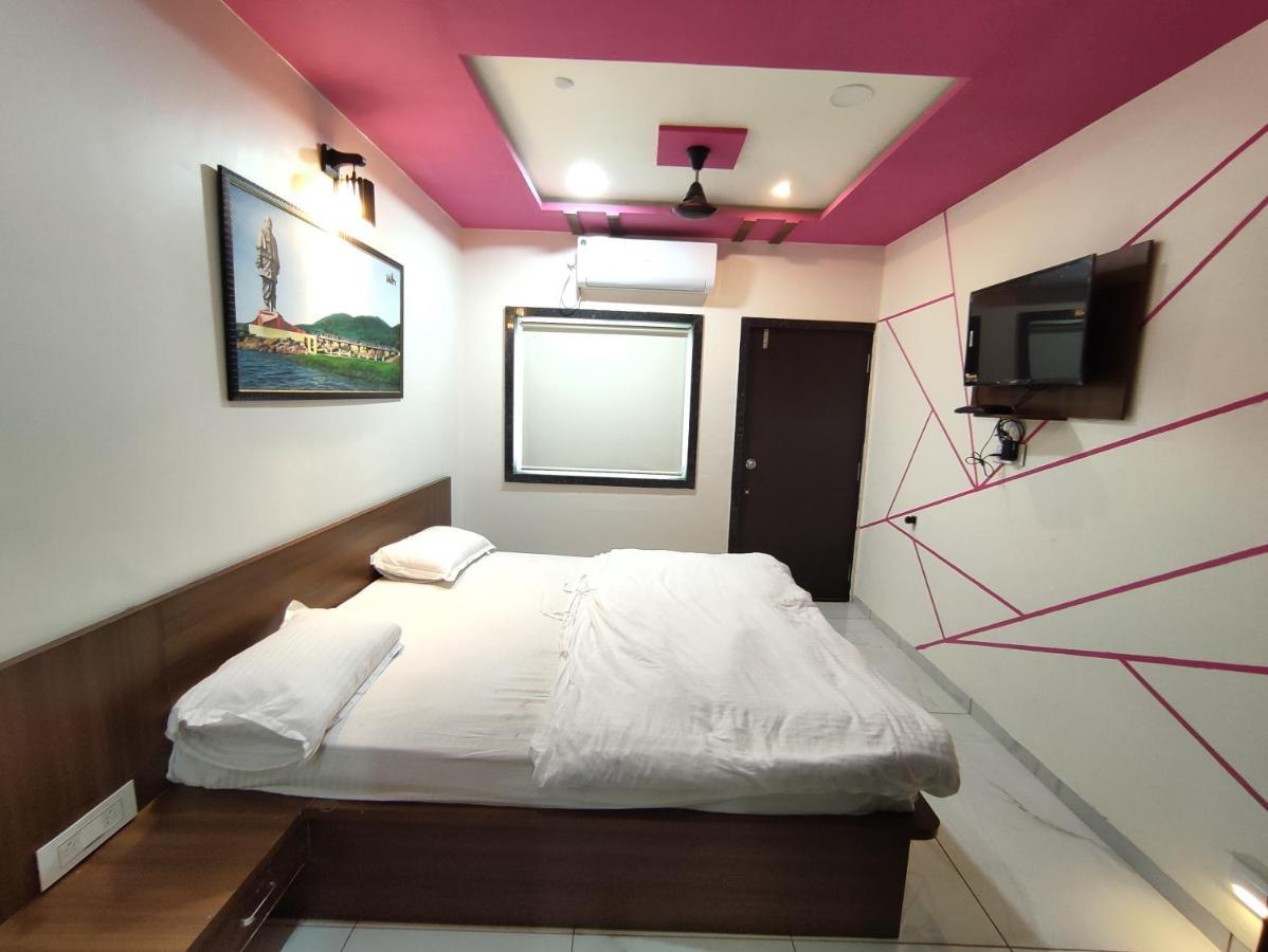 Hotel Sardar Rooms Garudeshwar Экстерьер фото