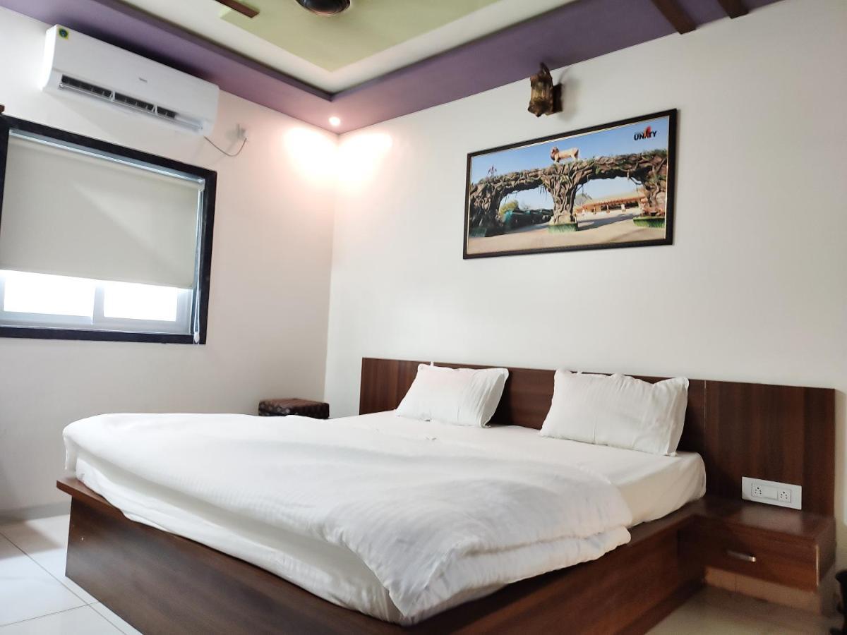 Hotel Sardar Rooms Garudeshwar Экстерьер фото