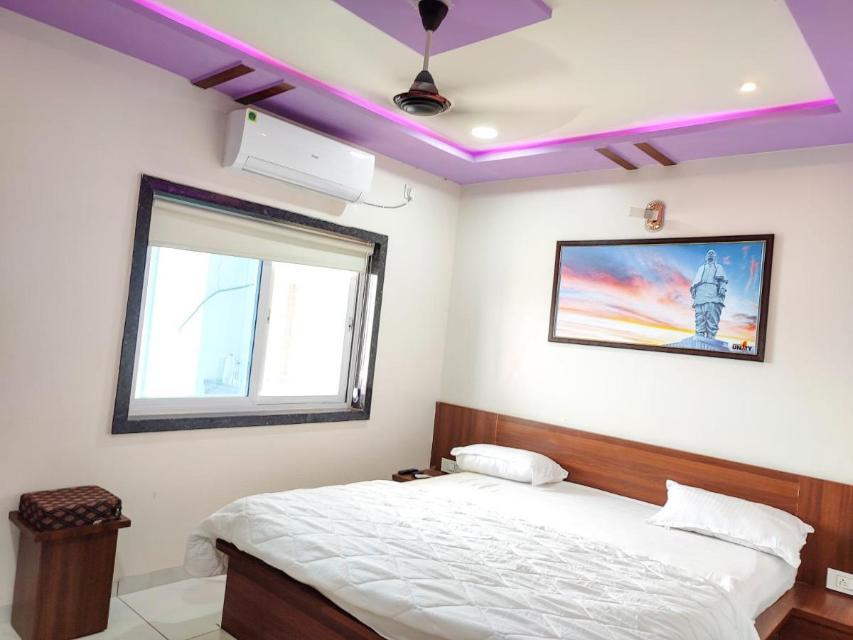 Hotel Sardar Rooms Garudeshwar Экстерьер фото